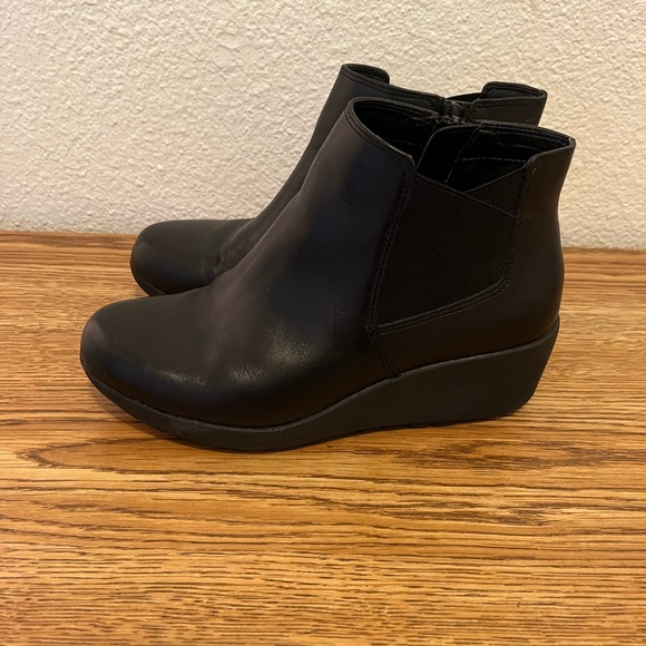 Easy Spirit Wedge boots Size 5 M - Picture 2 of 10